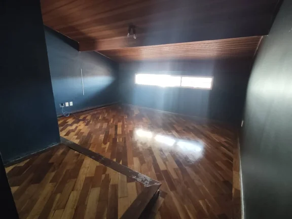 Imagem Sobrado para Locação em Santo André - Conforto, Espaço e Excelente Local.