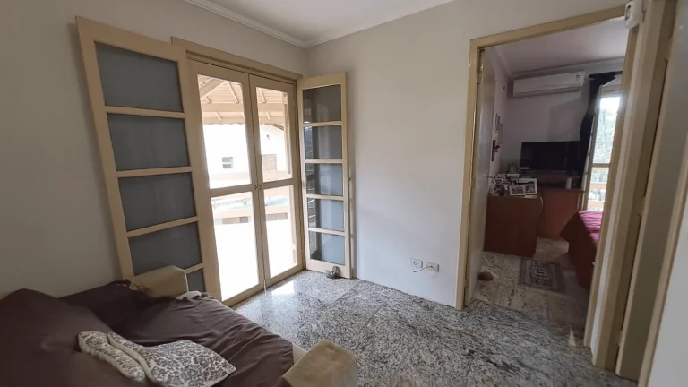 Imagem Sobrado à venda - Área ùtil 280 m2 com 3 dormitórios sendo 1 suíte - 3 vagas - Loteamento Champs Pri