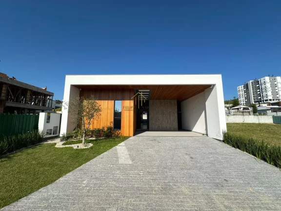 Casa térrea com 3 suítes no Condomínio Reserva da Pedra