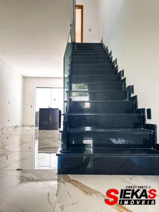 Imagem Casa à venda em São Paulo-SP na Vila Santa Isabel: 3 quartos, 3 suítes, 2 salas, 4 banheiros, 2 vagas, 141m²
