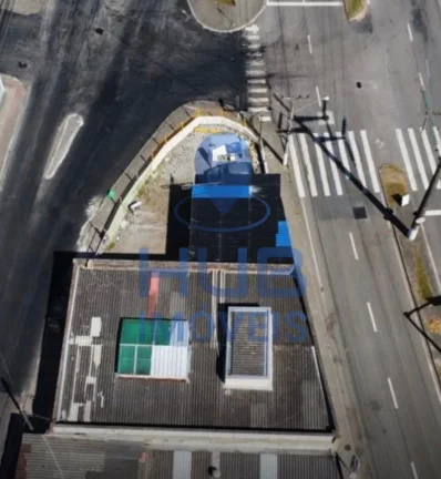 Prédio Comercial de Esquina no Saco dos Limões