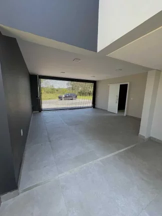 Imagem Casa alto padrão com 3 dormitórios sendo 1 suíte e 2 vagas em Jaraguá do Sul /SC