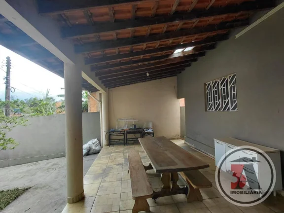 Imagem Casa 3 dormitórios c/ 120m2 construção