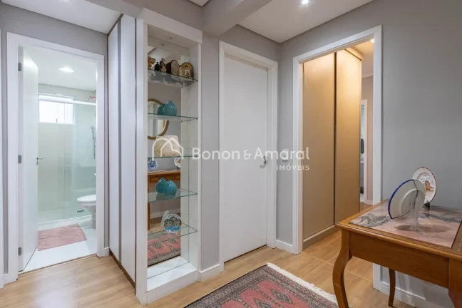 Imagem Excelente oportunidade para morar bem. Apartamento bem localizado na Vila Itapura, com fácil acesso...
