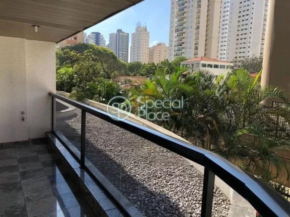Imagem Com 179 metros quadrados bem distribuídos, possui 3 suítes e 3 vagas de garagem, todas as suítes ...