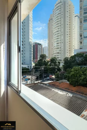 Imagem Apartamento no Alto da Lapa REFORMADO com 2 Dormitórios e 1 Vaga Coberta. Edifício com Lazer