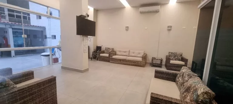 Imagem PITANGUEIRAS- UMA QUADRA DA PRAIA , GARAGEM NO PRÉDIO.