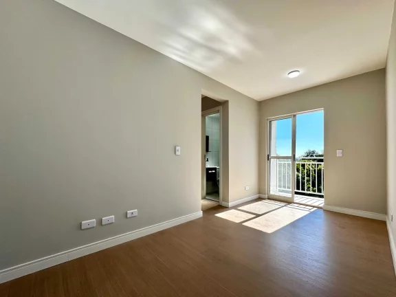 Imagem Apartamento com 2 dormitórios e 1 vaga de garagem em Santo Antônio - São José dos Pinhais