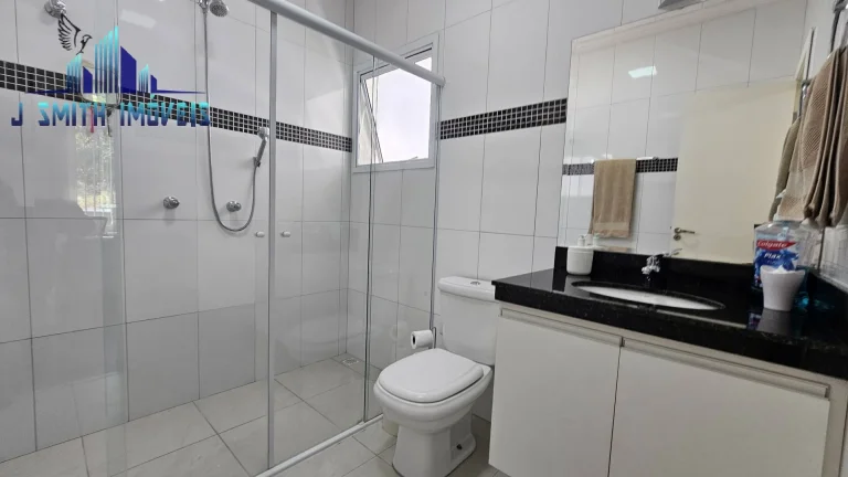 Imagem CASA 3 SUÍTES, 220m², AMPLA , ISOLADA, COND. FECHADO, COTIA, KM 26.
