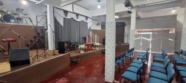 Imagem Casa de Esquina com Salão Comercial de 168m², 3 Dormitórios, 1 Suíte, podendo ser 2, 1 Vaga, Cômodos Grandes, Habite-se no Jardim Zaíra 2, Mauá