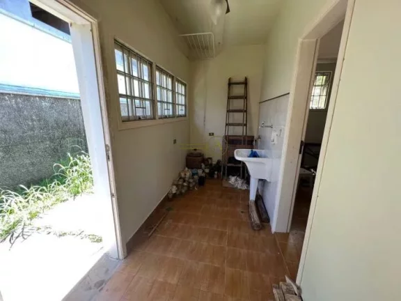 Imagem Casa térrea com terreno de 1.100m² para reforma ou demolição e construção