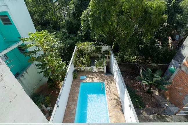 Imagem Casa Única com Piscina, Sauna e Salão de Festas no Jaraguá