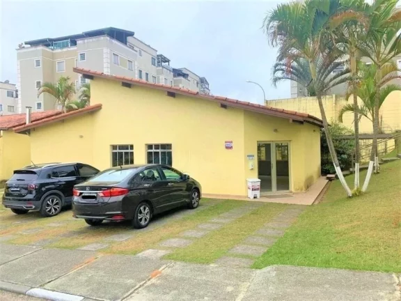 Imagem Sobrado com 2 dormitórios à venda, 42 m² por R$ 430.000,00 - Jardim São Luís - Suzano/SP