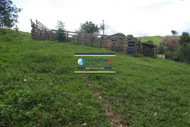 Imagem Sítio 14 alqueires com estrutura, casa, água e energia, R$ 90.000,00 valor do alqueire - Jacuí - Minas Gerais