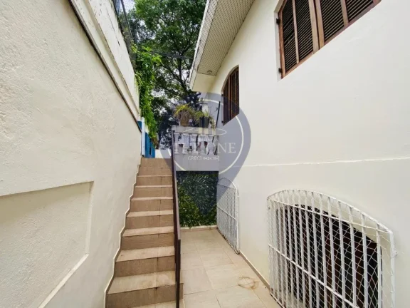 Imagem Casa para locação na Vila Madalena, São Paulo-SP: 4 quartos, 2 salas, 3 banheiros, 2 vagas de garagem, 160m² de área.
