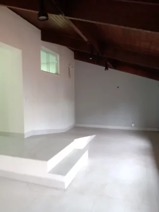 Imagem Casa comercial pronta para clínica de saúde. Ao lado da Avenida Portugal!!!