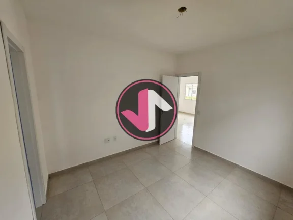 Imagem Em busca de um lar completo e cheio de comodidades? Essa casa de condomínio em Petrópolis, Várzea...