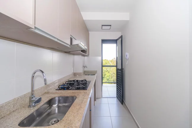 Imagem Belíssimo apartamento semi mobiliado, no Campo Comprido disponível para sua primeira locação composto de: