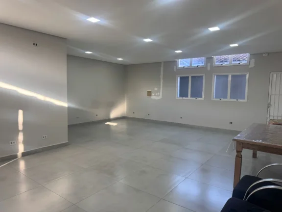Imagem Salão Comercial para Locação em Sorocaba-SP, Jardim Wanel Ville IV: 1 sala, 1 banheiro, 60m² de área. Venha conferir!
