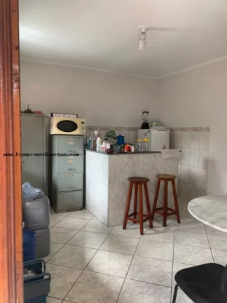 Imagem Edícula para Locação em Limeira, Jardim Porto Real, 1 dormitório, 2 banheiros, 4 vagas