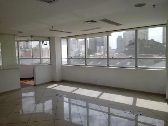 Imagem Conjunto Comercial no Ipiranga - Silva Bueno