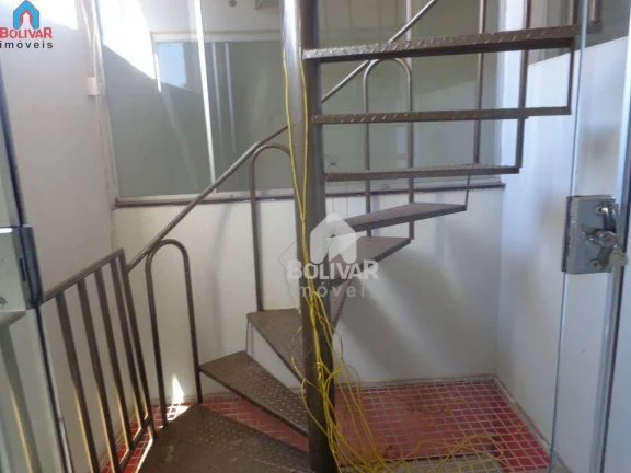 Imagem Apartamento com 3 dormitórios à venda, 120 m² por R$ 390.000,00 - Setor Central - Itumbiara/GO
