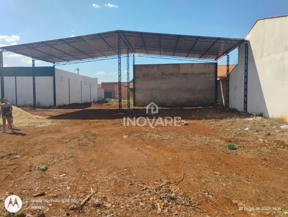 Imagem Galpão para alugar, 200 m² por R$ 3.000,00/mês - Residencial Sonho Verde - Itumbiara/GO