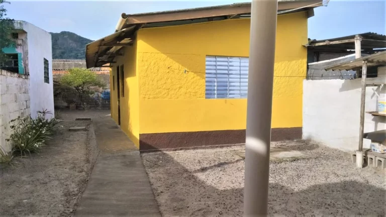 Imagem Casa à venda na Vila Garcez em Iguape/sp