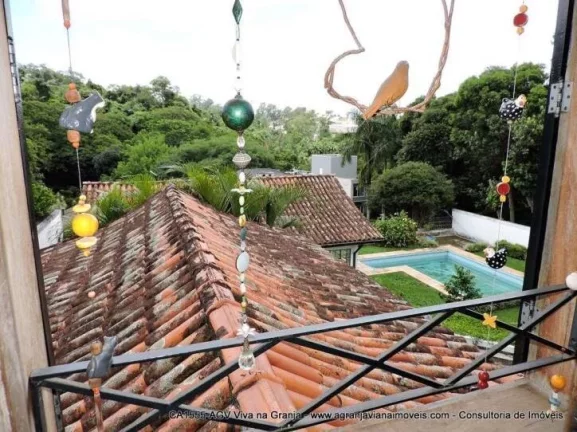 Imagem Cond Forest Hills - Casa Colonial, 4 sts e piscina! Ao lado do clube! GV