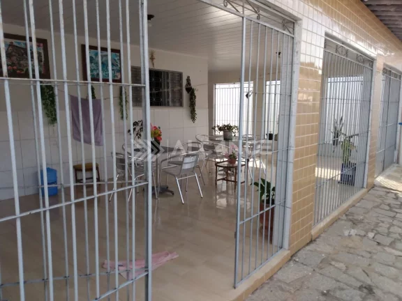Imagem Casa - 3 Quartos - 1 Suíte - Centro, Lucena/PB