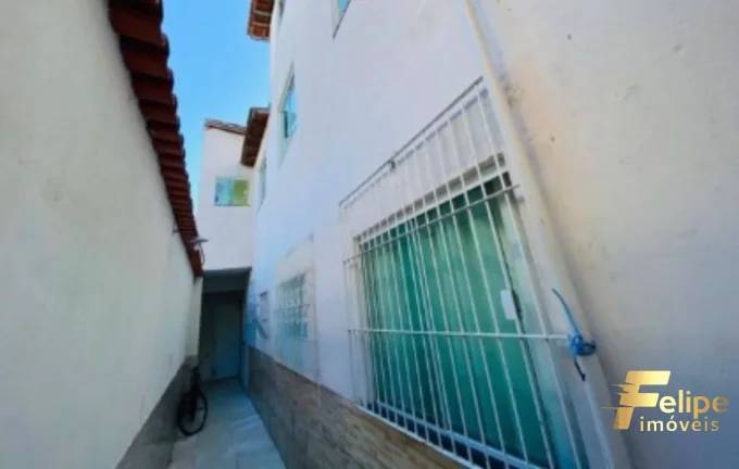 Imagem CASA COM 10 QUARTOS NA PRAIA DO MORRO / ES