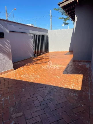 Imagem Casa com 4 dormitórios à venda por R$ 750.000,00 - Jardim América - Itumbiara/GO