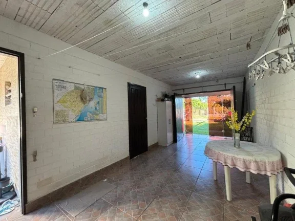 Imagem Casa 2 Dormitórios - Bairro Marambaia
