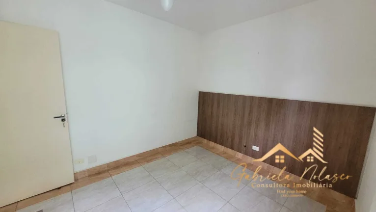 Imagem Apartamento de um dormitório prédio frente Mar