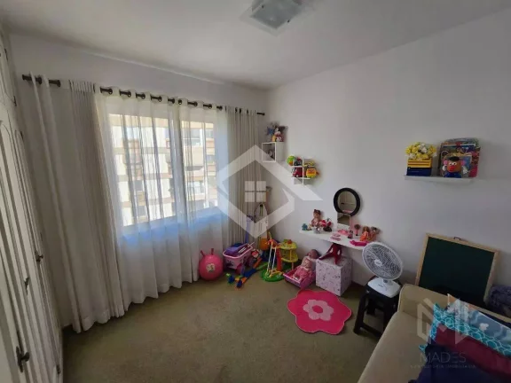 Imagem Apartamento 3 Quartos com Suíte na Freguesia, Próximo ao Centro Comercial