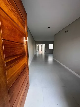 Imagem Sobrado com 3 suítes e 2 vagas de garagem no Dom Bosco em Itajaí
