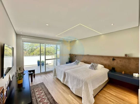 Imagem Casa Alto Padrão a Venda no bairro Granja Viana - Cotia, SP