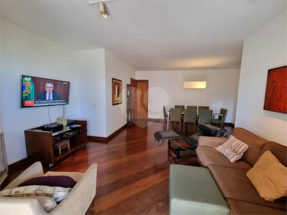 Imagem Apartamento à venda com 4 quartos, sendo 2 suítes, no condomínio Fairmount, São Paulo - SP
