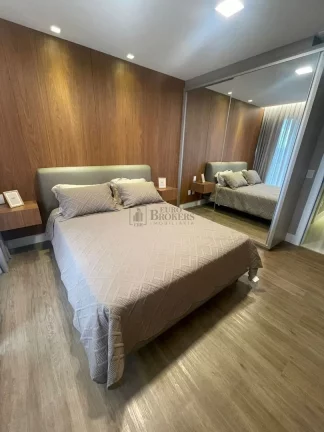 Imagem Apartamento com 4 suítes à venda no edifício Yachthouse em Balneário Camboriú/S