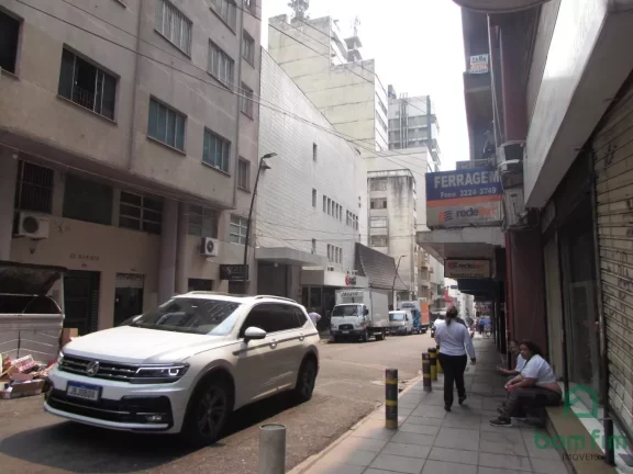 Imagem Vendo Apto de frente 3 dormitórios no Bairro Centro Histórico Porto Alegre/RS. - AP1908