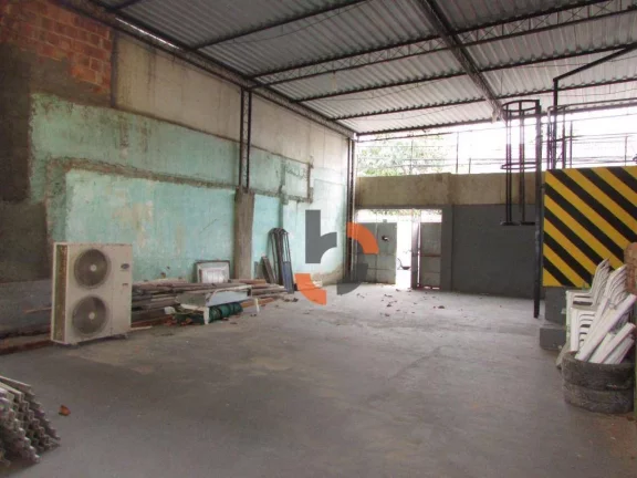 Imagem Galpão à venda, 230 m² por R$ 800.000,00 - Caonze - Nova Iguaçu/RJ