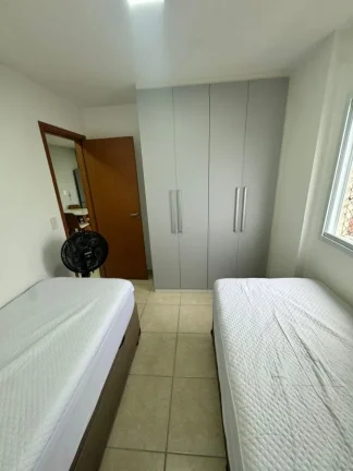 Imagem Apartamento para Venda em Praia Grande, Guilhermina, 2 dormitórios, 1 suíte, 1 banheiro, 1 vaga