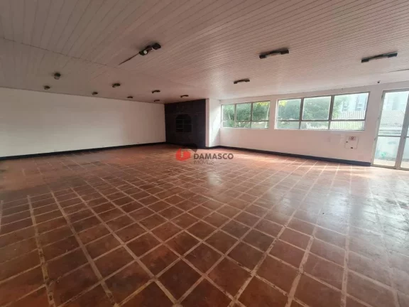 Imagem Sobrado para Locação 3 Quartos, 1 Suite, 4 Vagas, 500M², Cerâmica, São Caetano do Sul - SP