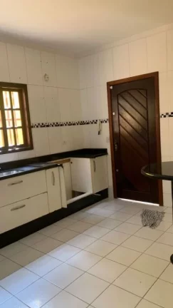 Imagem Sobrado com 3 dormitórios à venda, 250 m² por R$ 700.000,00 - Vila Santa Helena - Poá/SP