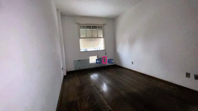 Imagem Apartamento com 3 dormitórios à venda, 140 m² por R$ 840.000,00 - Ponta da Praia - Santos/SP