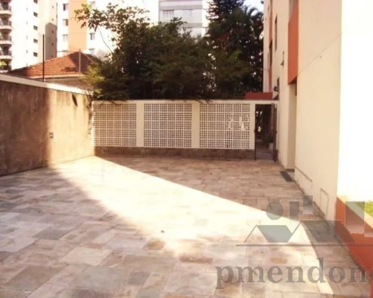 Imagem Excelente apartamento pronto para morar! Reformado, completo e mobiliado, com living para 02 ambient...