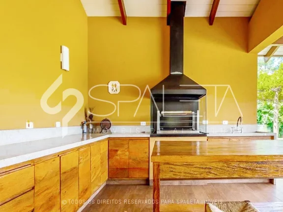 Imagem Mansão com arquitetura litorânea para locação de temporada no Terras de São José II