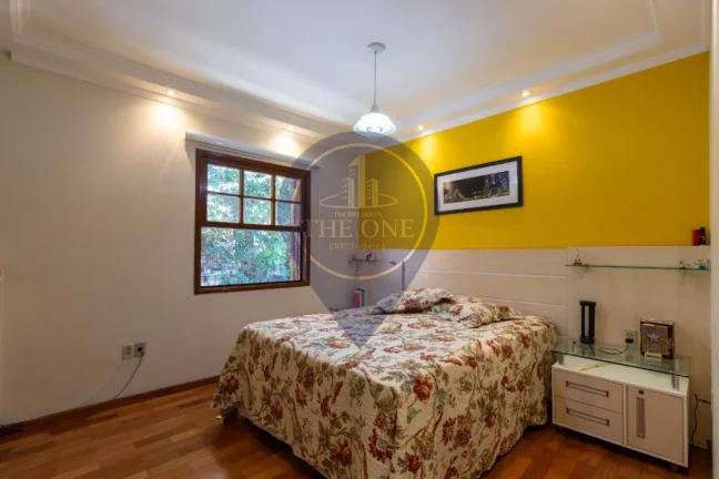 Imagem Casa à venda em São Paulo-SP na Vila Clementino com 3 quartos, 3 suítes, 2 salas, 5 banheiros, 2 vagas, 248 m².