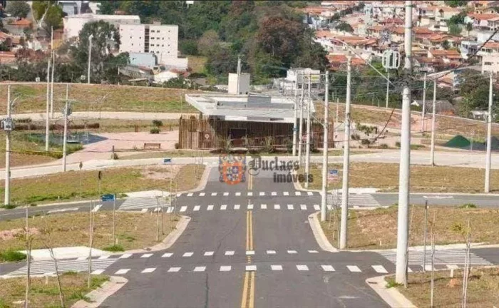 Imagem Terreno à venda, 250 m² por R$ 245.000 - Condomínio Reserva Bellano - Jardim Santa Filomena - Itatiba/SP