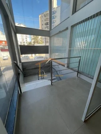 Imagem Prédio comercial com 750 m², ideal para clínicas, escolas, franquias, coworkings, academias ou em...